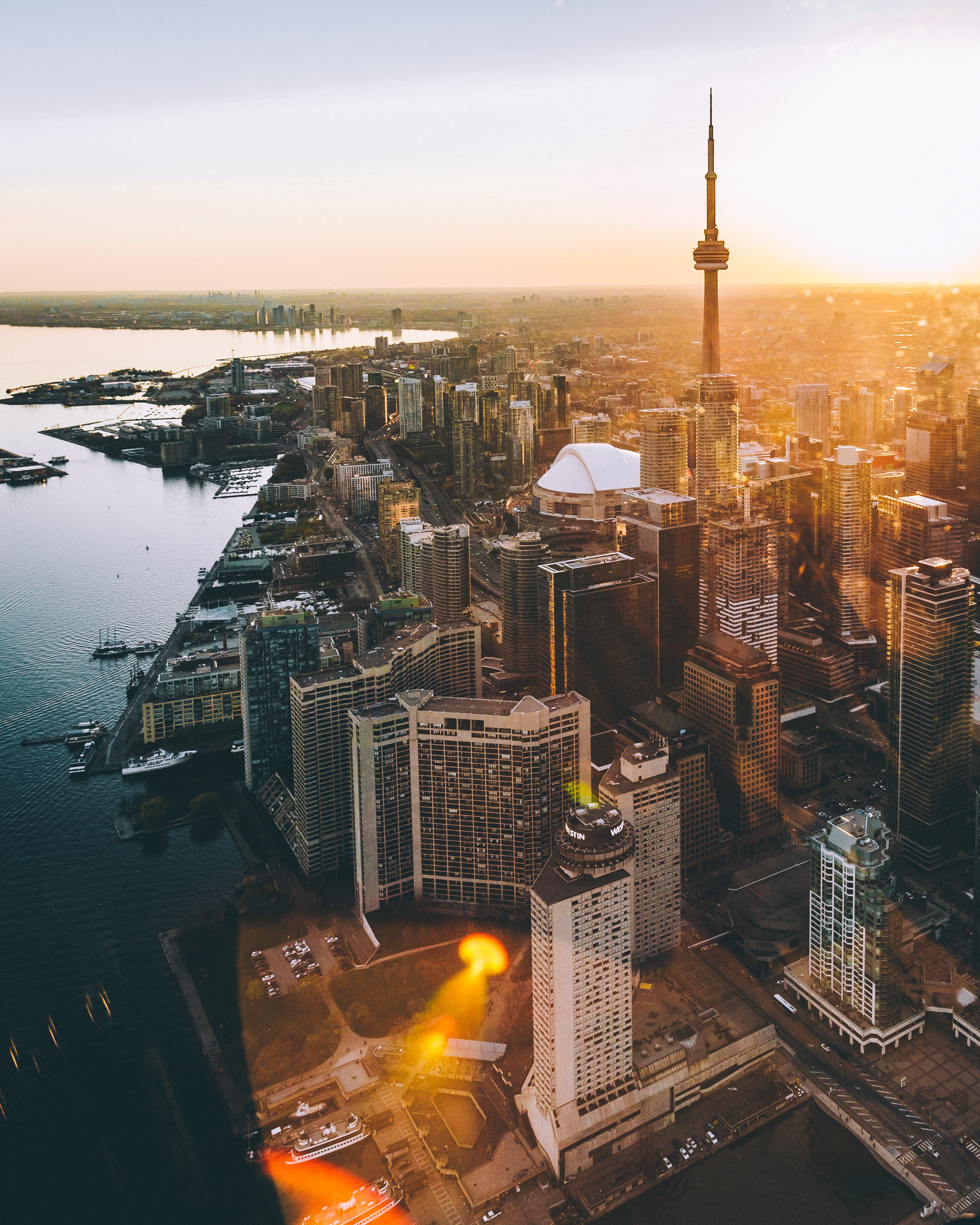 Vue aérienne des gratte-ciel de Toronto.