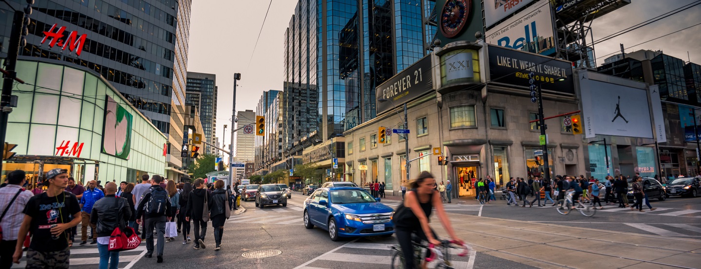 Busy city intersection 