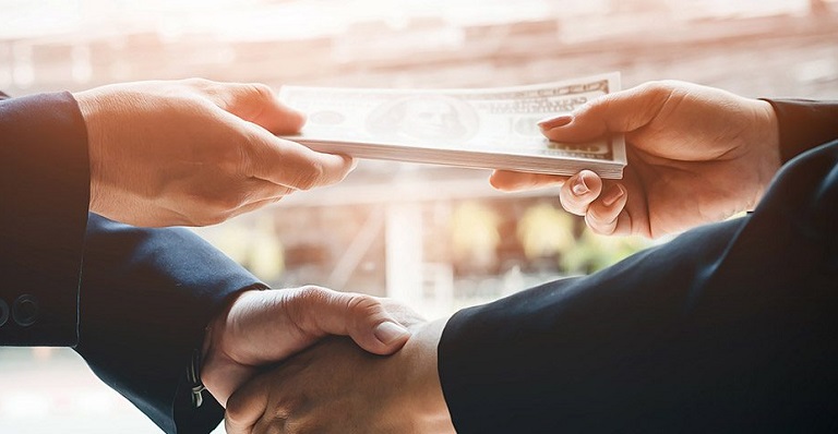 Nos juristes vous aideront à comprendre les risques associés à la corruption et la vérification des antécédents des tiers lorsque vous exportez dans le monde entier.